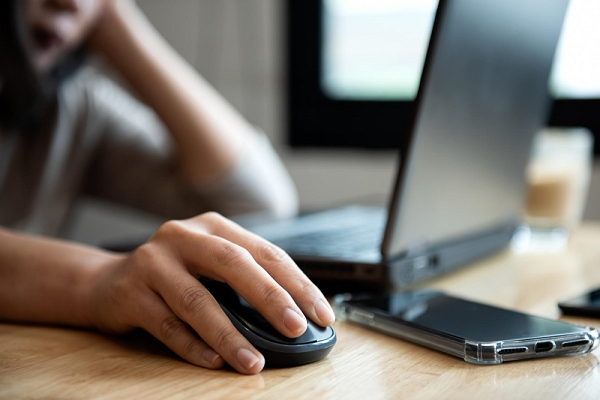 Scroll infinito e textos longos: como equilibrar conteúdo e usabilidade